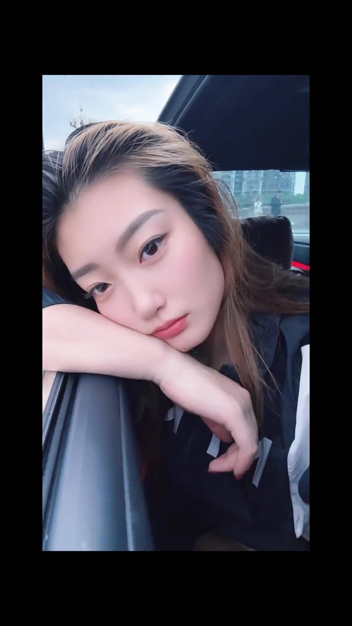 美！李梦晒日常随笔：快乐的答案在每一天 快乐就这么简单