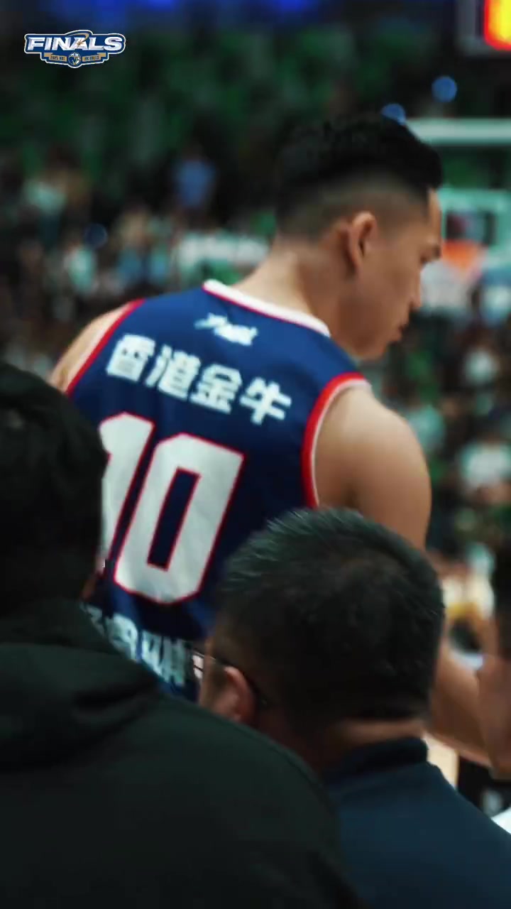 感谢各位球迷始终如一的热爱与支持 你们是我们场上最强第六人！