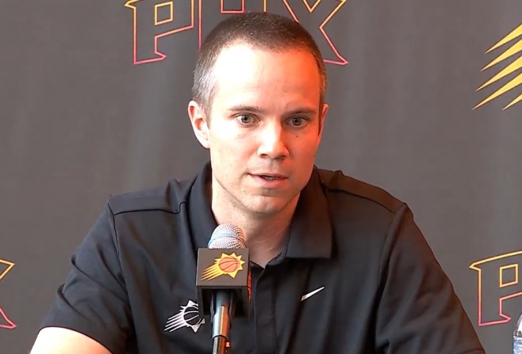 主教练高度赞扬狄龙：极具竞技精神 是我见过训练最刻苦球员之一