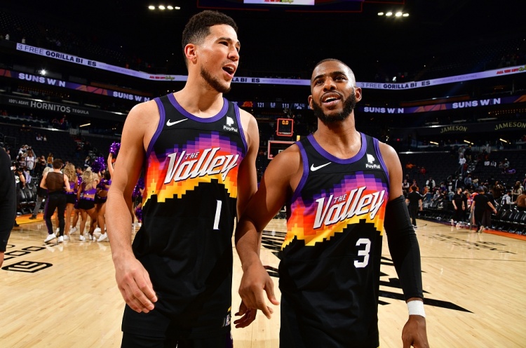 帕金斯：布克需要展现领导力 像保罗当年指导他那样指导杰伦-格林