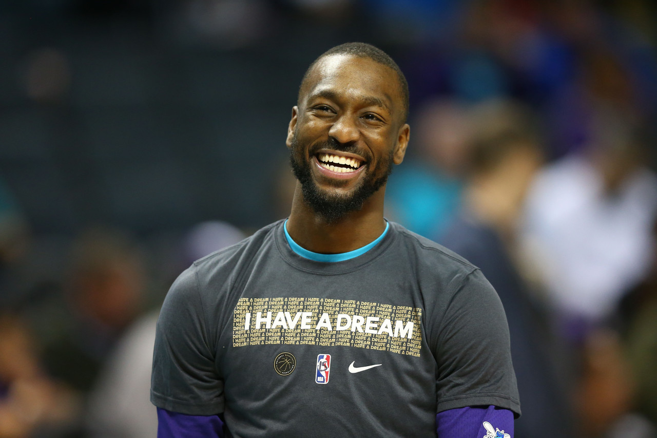 最喜欢的NBA队友？林书豪：肯巴在内 他和库里场下友善&场上杀手