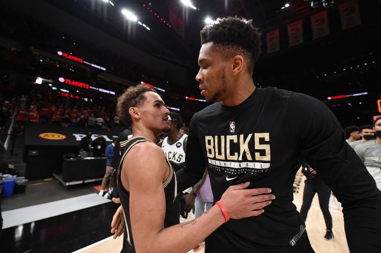 名记：老鹰会愿意用杰伦-约翰逊+里萨谢+戴森+选秀权换字母哥的