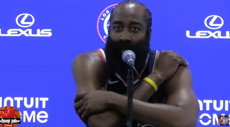 哈登：比尔曾和另外两位球星搭档但效果不理想 我经历过类似情况