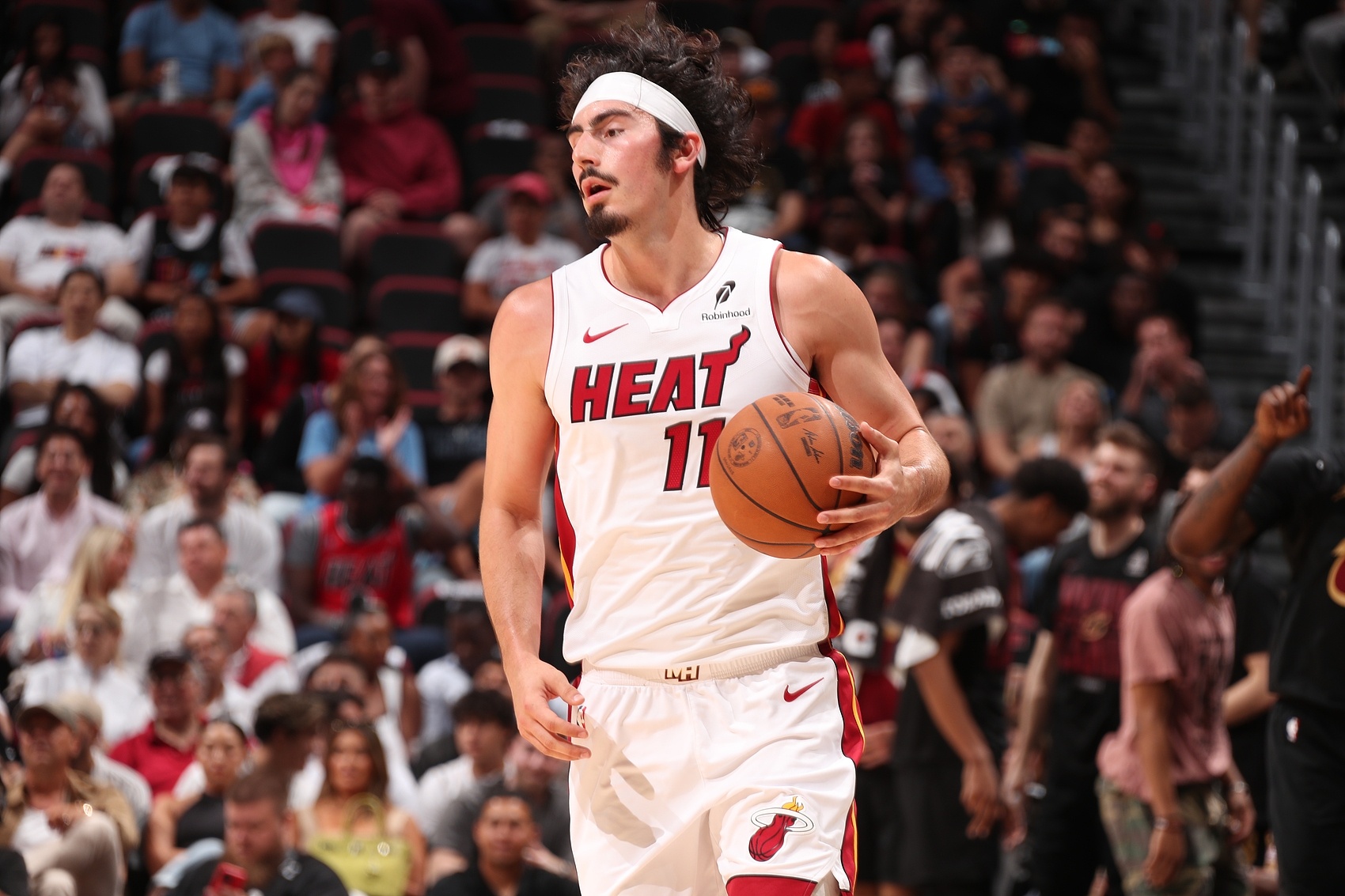 斯波：哈克斯身体状态很好一直在打磨技术 关键在于提升决策能力