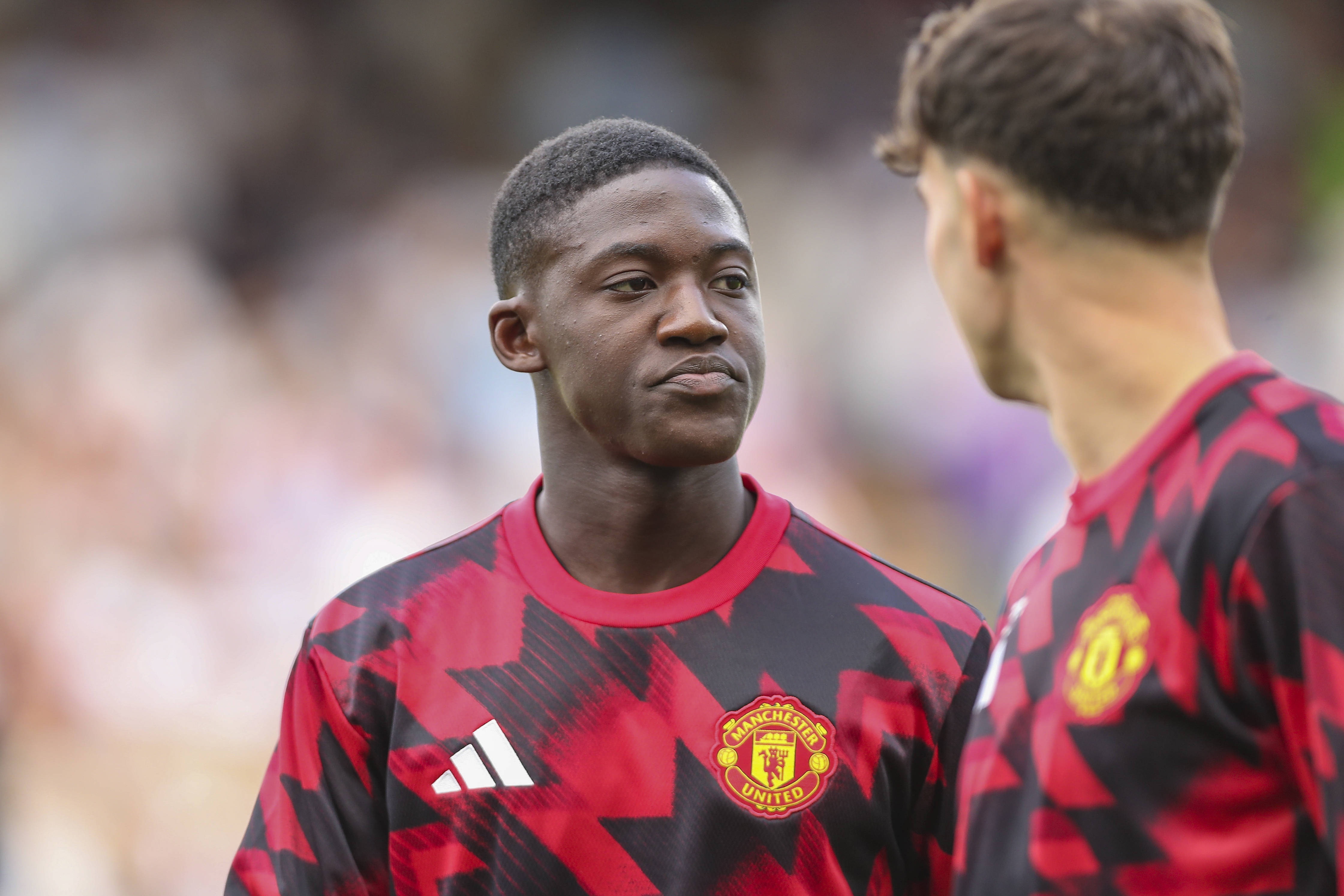 罗马诺：尤文没有与曼联谈过梅努，那不勒斯打过几通电话进行咨询