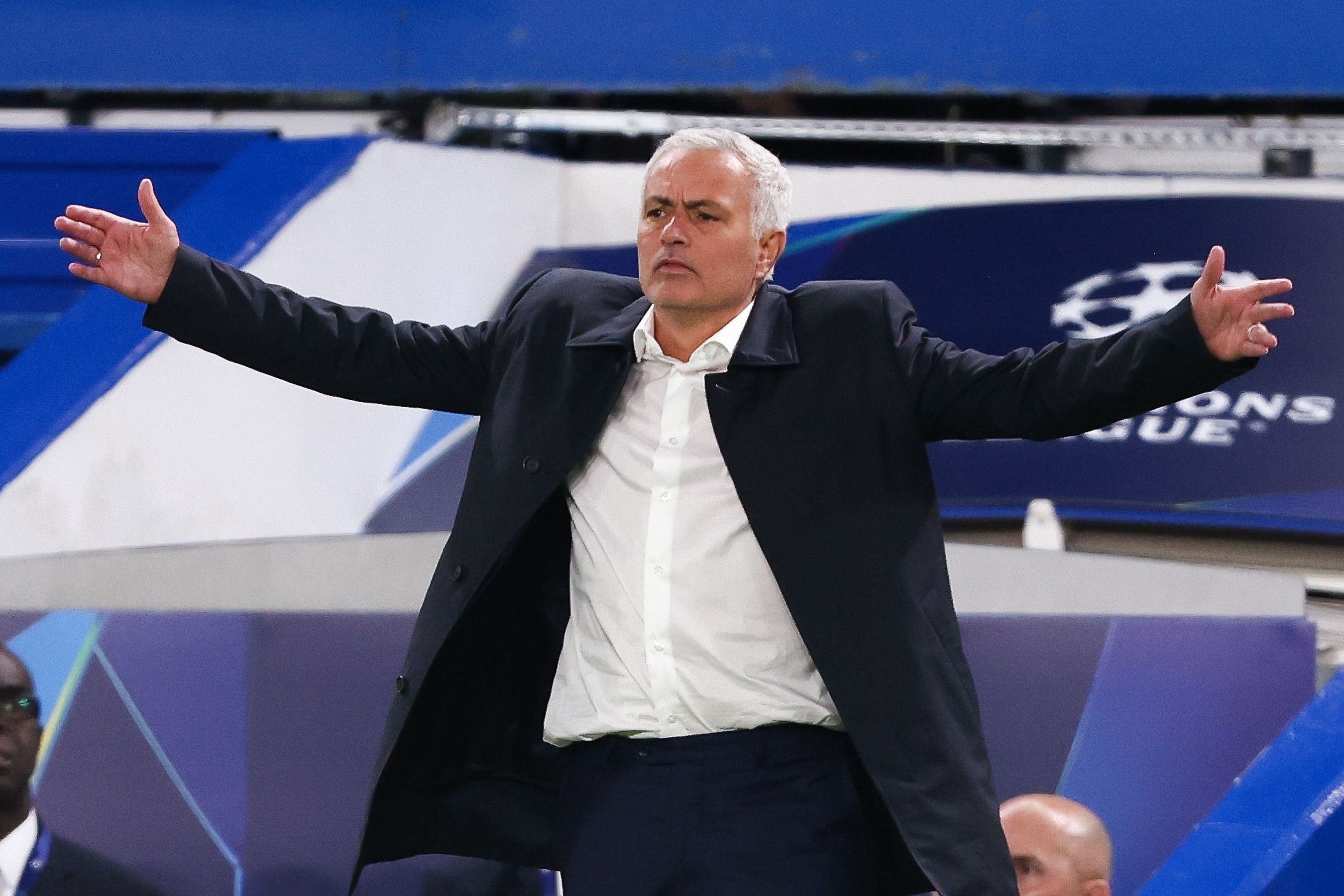 德媒：本菲卡多人感染病毒，但按规定一线队少于13人才能推迟比赛