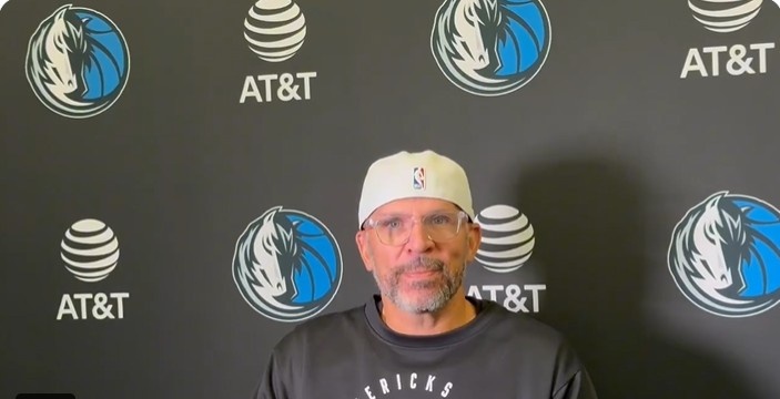 基德：我们首发和替补之间没实力断层 竞争氛围处在非常高水平