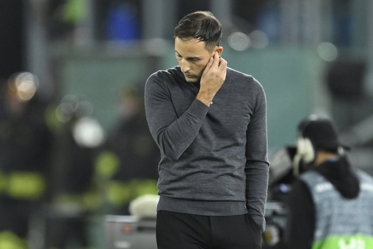 土媒：费内巴切高层对特德斯科未来有分歧，大部分人认为该换帅