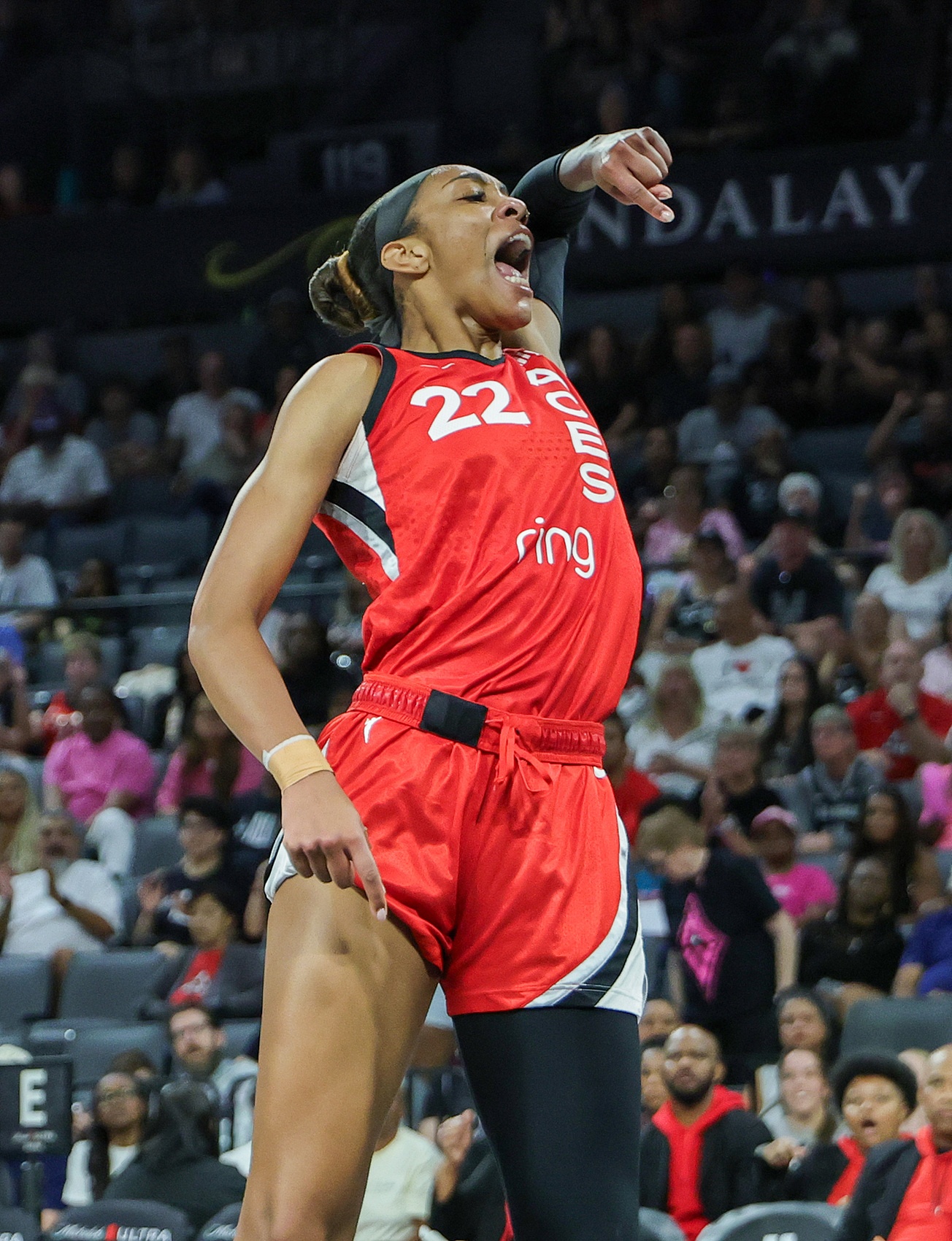 总决赛绝杀！NIKE官方赞阿贾：她就是她认为的自己 詹姆斯：事实