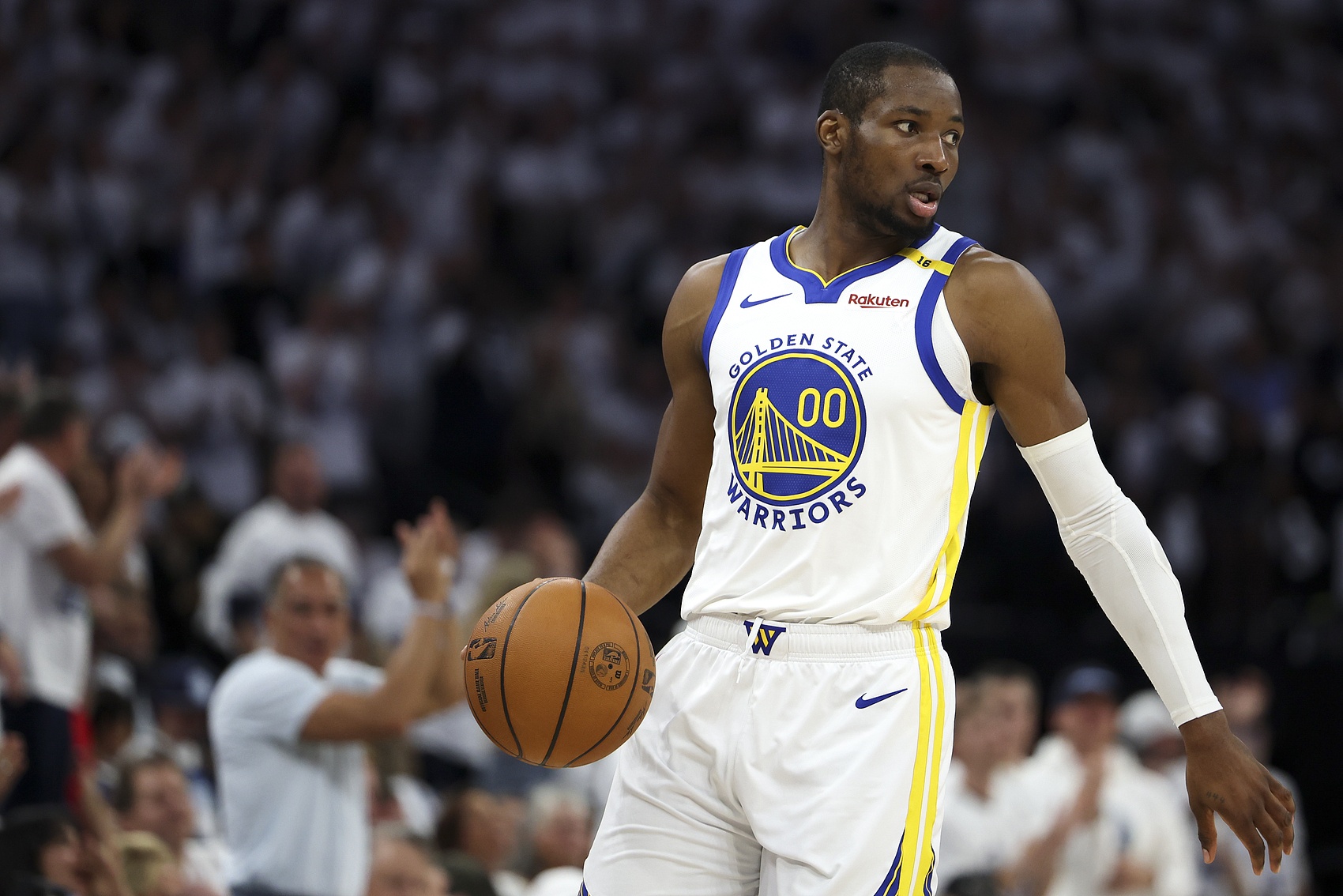 美记：库明加和勇士一点不搭&但没得选 他就是以后交易的筹码