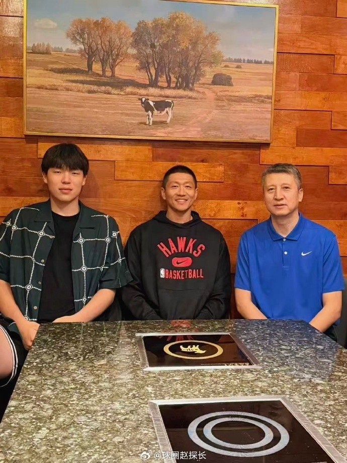 吃着火锅唱着歌！郭士强&李昂在美考察期间 探望了杨瀚森