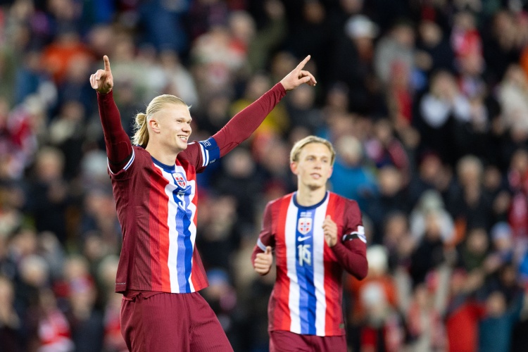 世预赛连场戴帽！哈兰德是欧洲第五人，凯恩也曾在2021年做到