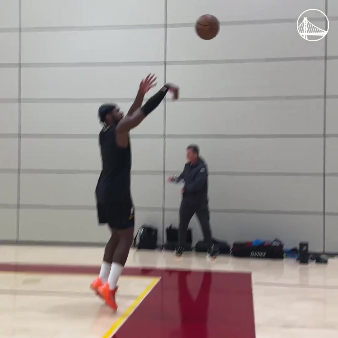 勇士官推晒希尔德投篮训练 30秒快速接球远投仅投丢一球