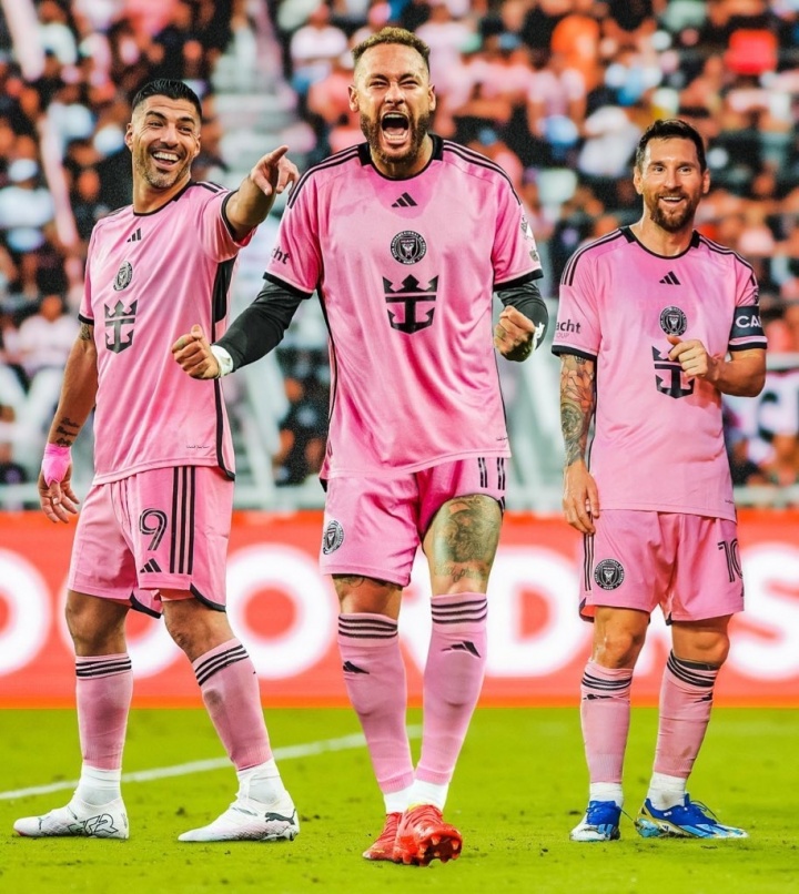 续约进程停滞！西媒：梅西要求引进内马尔！他忧虑更衣室缺少熟人