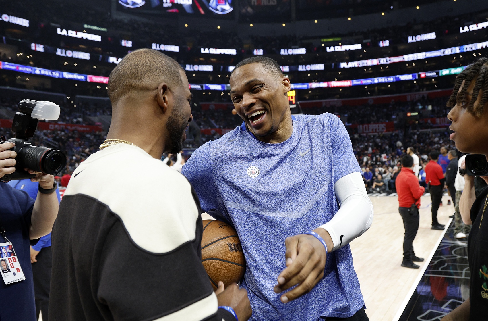 进至少7次全明星且效力7+球队：摩西-马龙/保罗/霍华德/卡特/威少